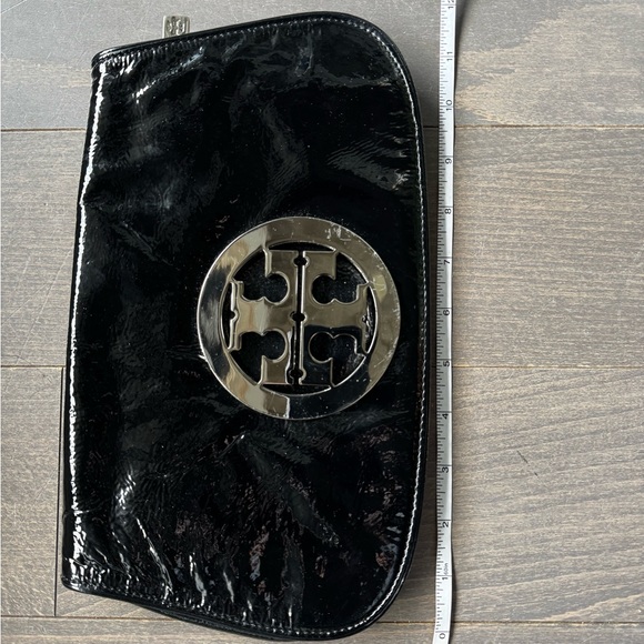Black Patent Leather Tory Burch Clutch - Picture 11 of 13